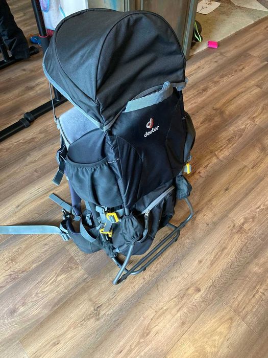 Раница за носене на дете Deuter