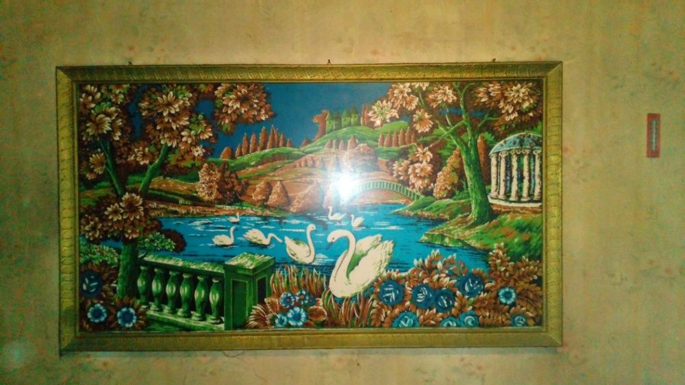 Красив Немски Ковьор-машинен гоблен,в рамка и стъкло,отлично състояние