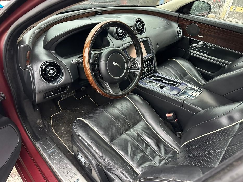 Dezmembrari Jaguar XJ 2014 / 3.0 Diesel