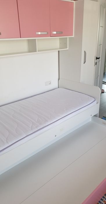 Vand mobila copii alb-roz stare buna