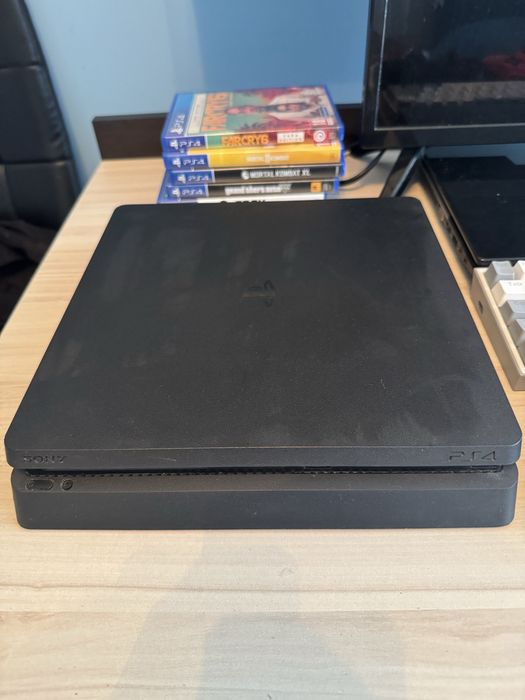 PS4 Slim 500GB Gaming комплект