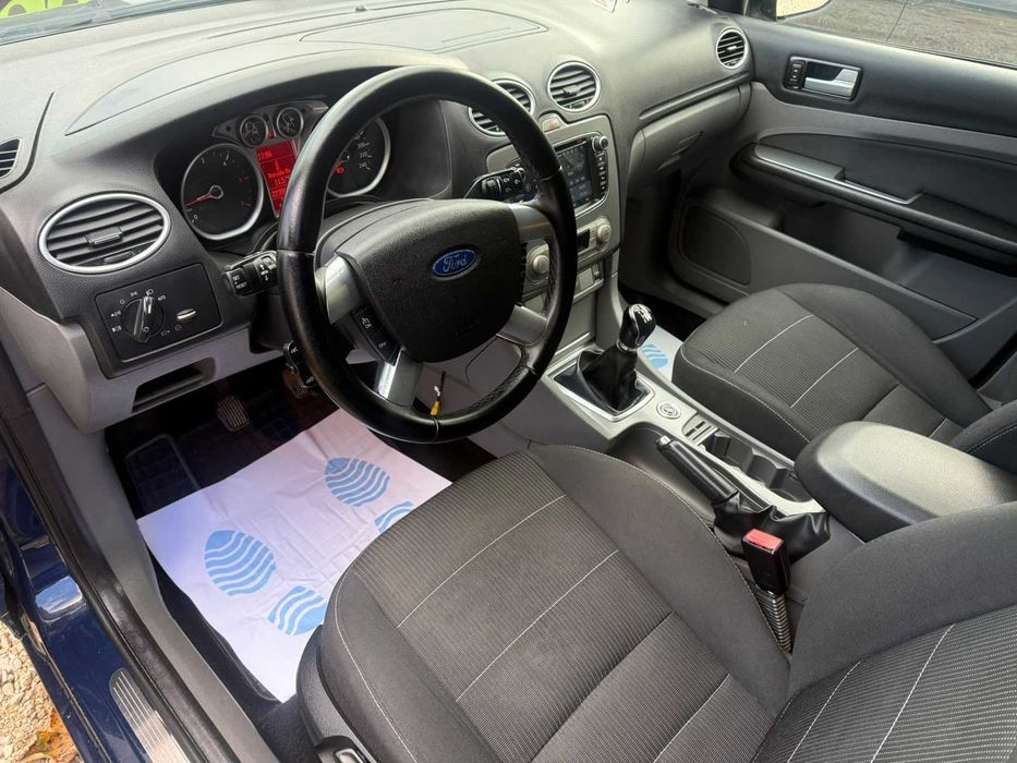 FORD Focus 2011 — imagine 28
