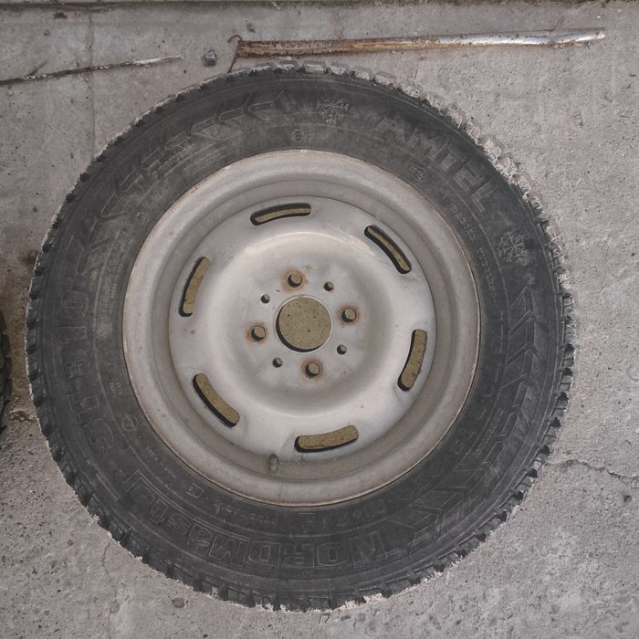 Зимние шины 175/70/R13