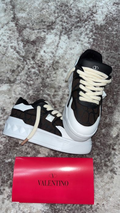 Valentino Garavani One Stud XL