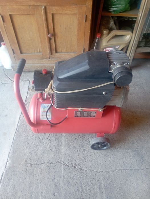 Воздушный компрессор