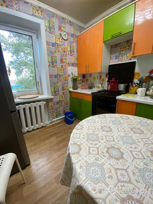 Продам 1 комн квартиру Колхозный рынок
