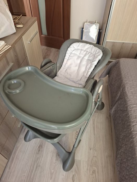 Детски стол за хранене