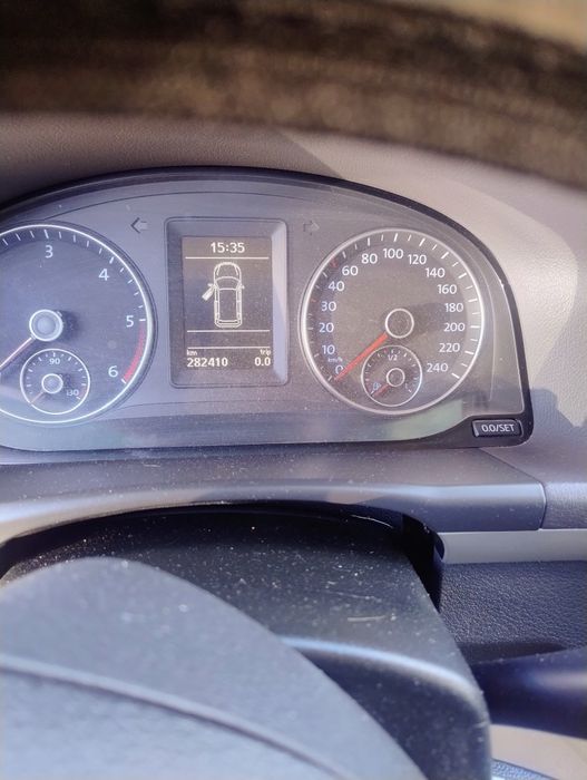 Vând Volkswagen Turan