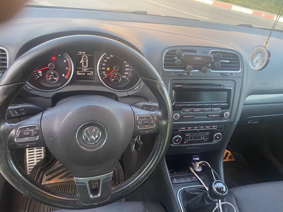 VOLKSWAGEN Golf 2012 — imagine 5