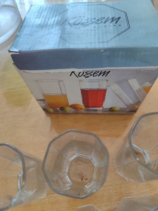 Продам чайный сервиз и ар .посуду