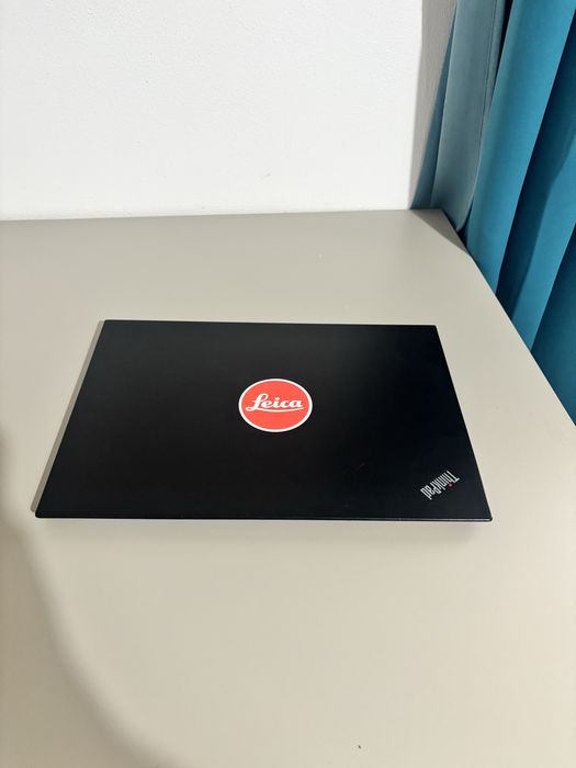 Lenovo X1 Carbon• i7-6600U• 8gb ram• 256gb• bateria 3-4 ore