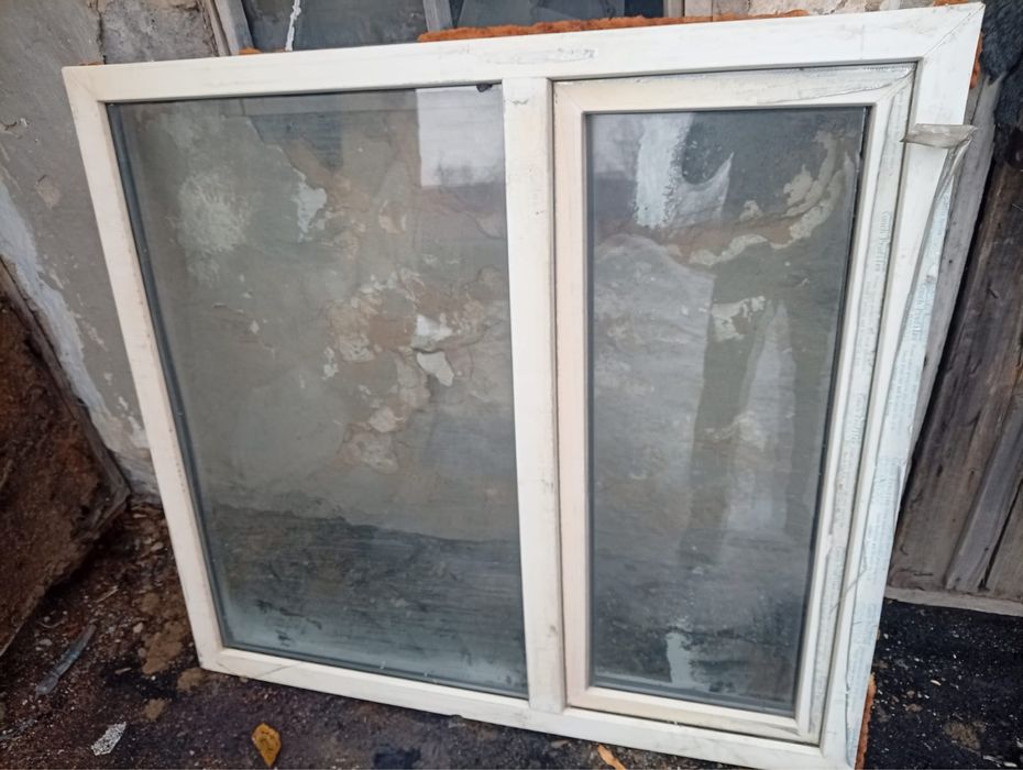 Продам пластиковое окно