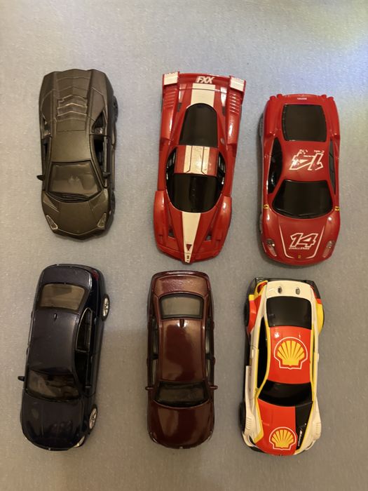 Hot Wheels колички и писта