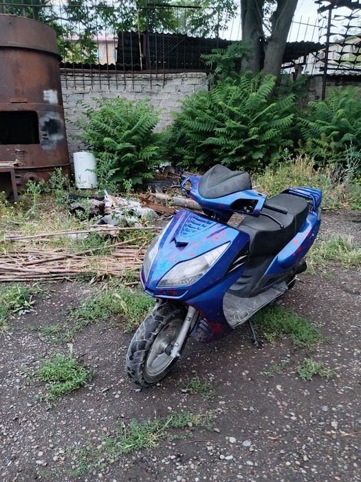 Продаётся скутер 80сс