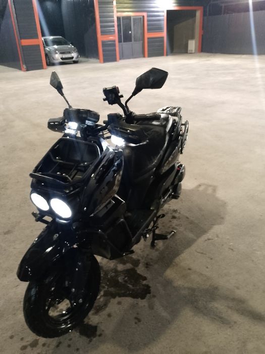 Продам срочно скутор танк