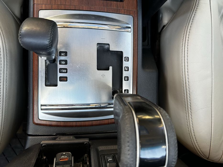 Mitsubishi  Pajero