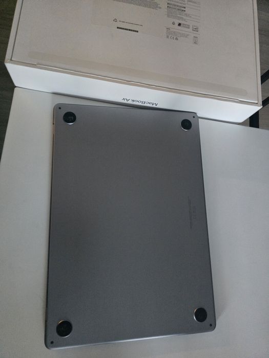 Macbook Air 15-inch, M3, 16GB RAM, Space Grey
