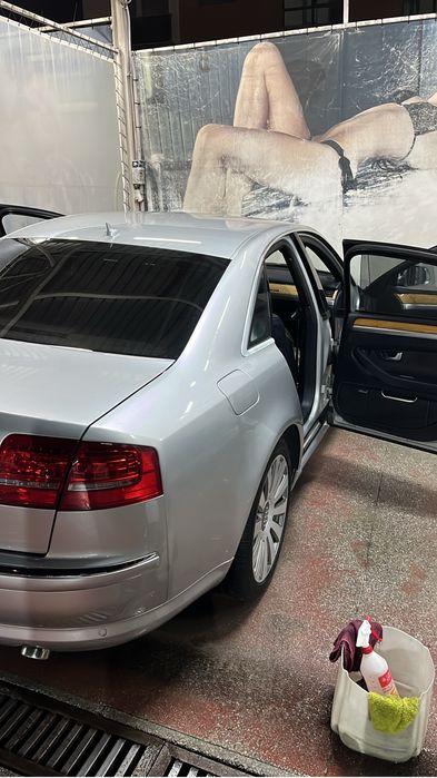 Audi A8 на части