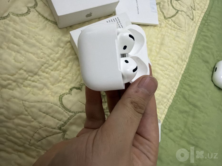 Продается Airpods 4
