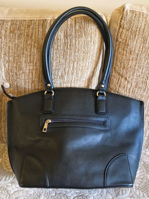 Geanta neagra piele ecologica