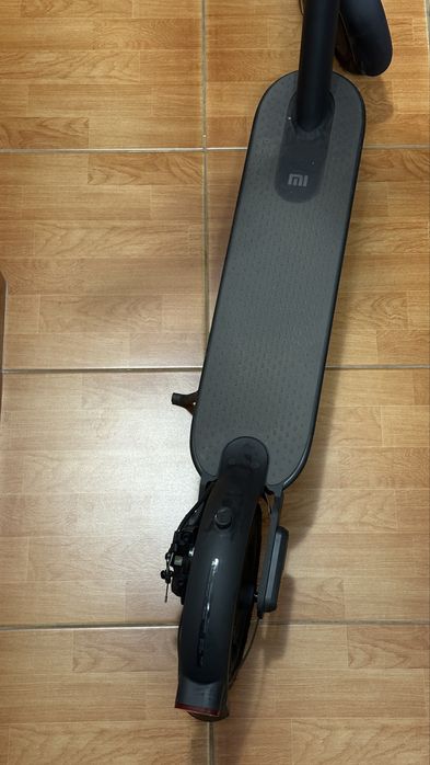 Trotineta electrica Xiaomi Essential