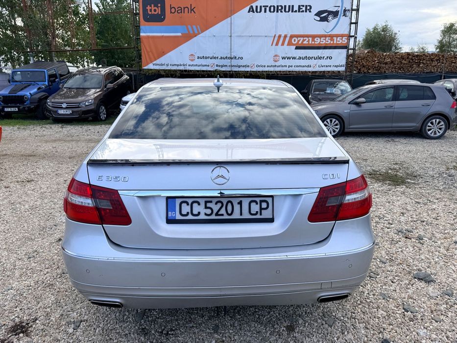 Mercedes-Benz E 350 impecabil tehnic și optic