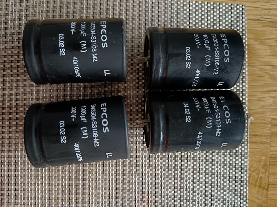 Condensatori electrolitici