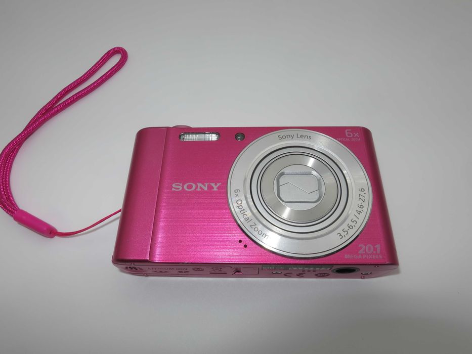 Sony Cyber-shot DSC-W810 ултра компактен цифрова фотоапарат, розова дигитална камера, 20 MP, 6x оптичен зум, отлично състояние