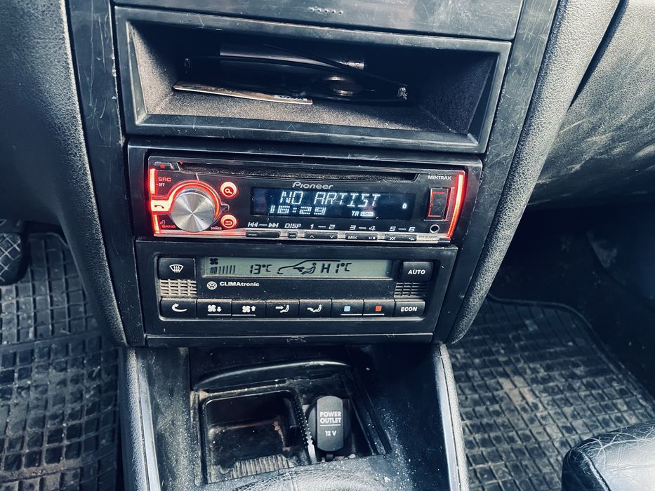Pioneer deh x5700bt bluetooth/mp3