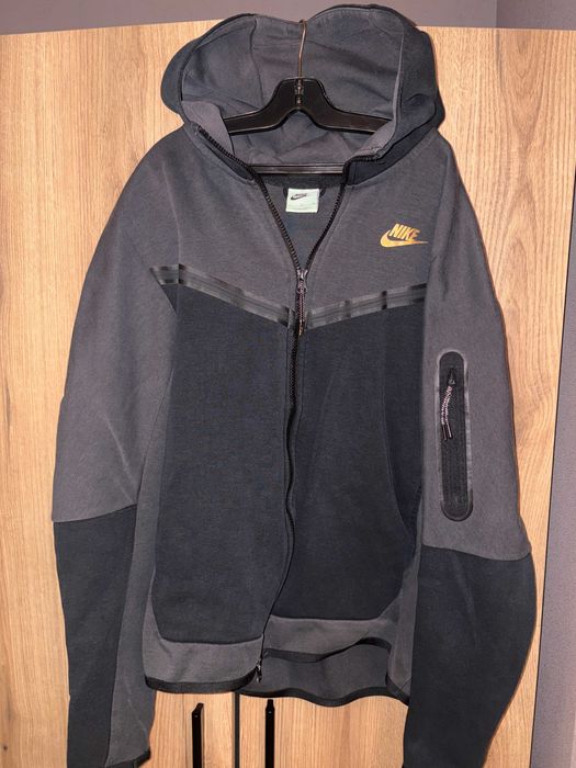 Nike Tech Fleece Горнище - Размер S