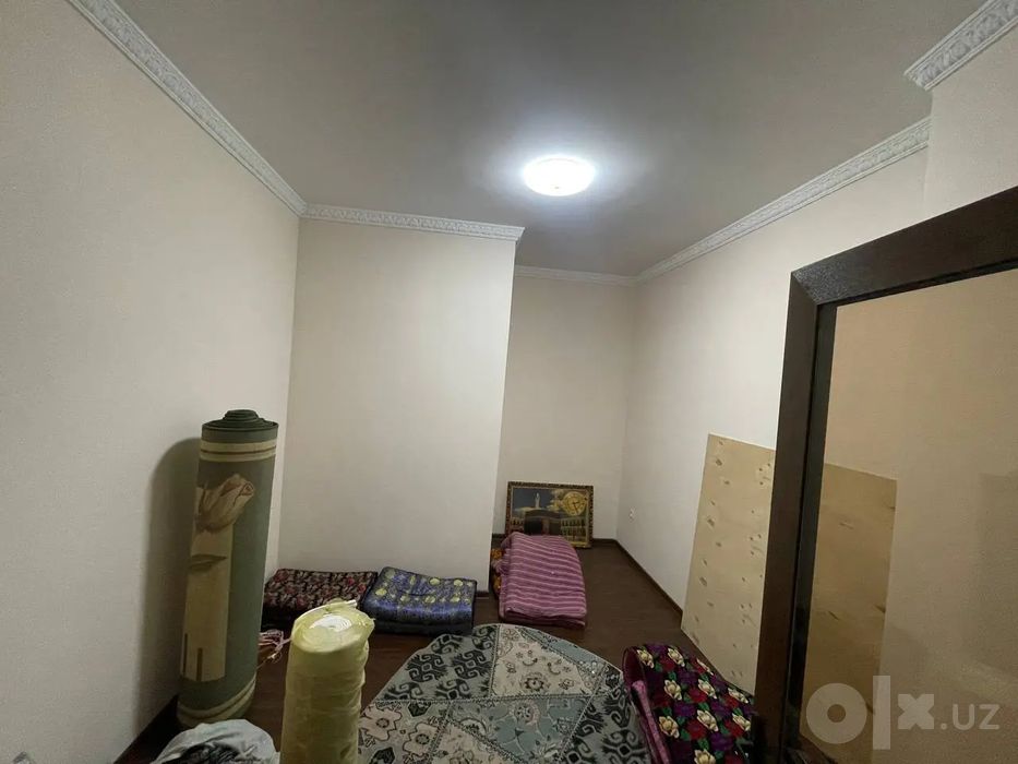 Chorsuda 4 honali 2 qavatli YANGI hovli