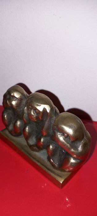 Obiect decorativ vechi din alamă-omerta