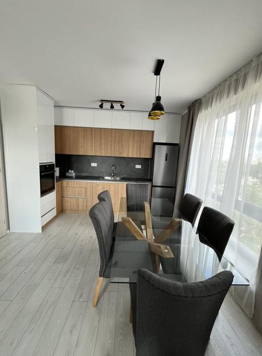 Дава се под наем Тристаен апартамент в Пловдив, Център - 120 кв.м за 612 € - Снимка #1