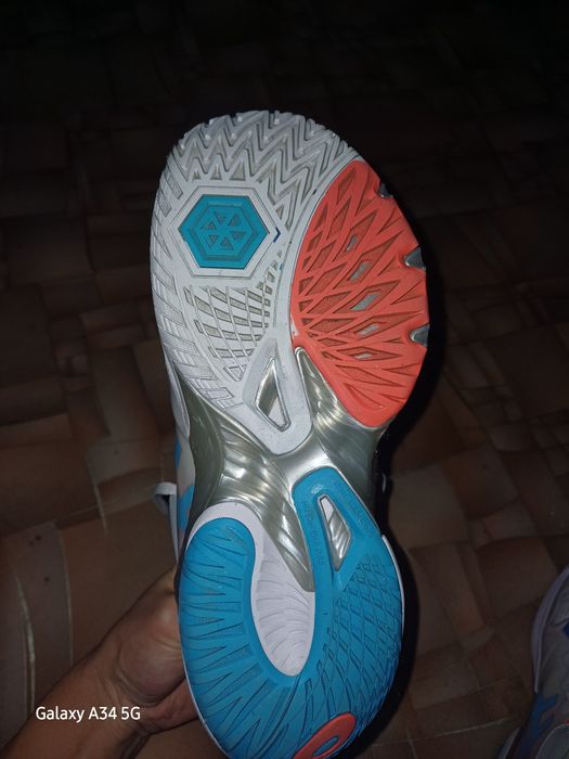 Волейболные кроссовки