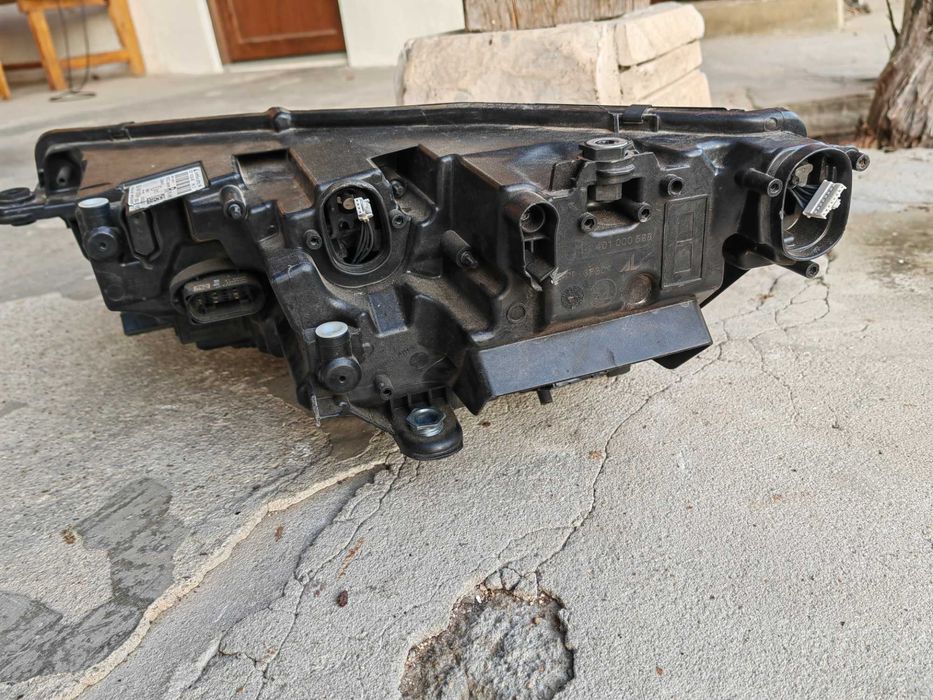 Фар Skoda Octavia 4 LED десен/Фар Шкода Октавиа 4 LED Оригинален