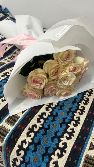 11 штук свежие розы