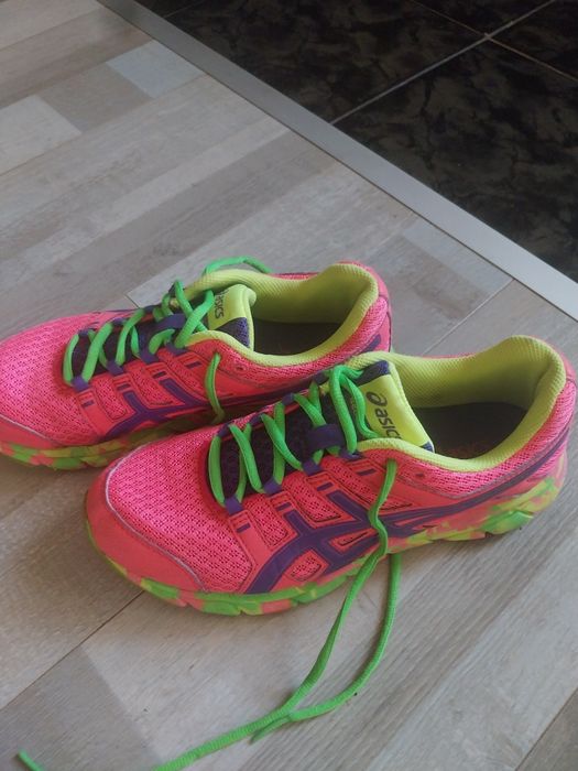 Дамски маратонки