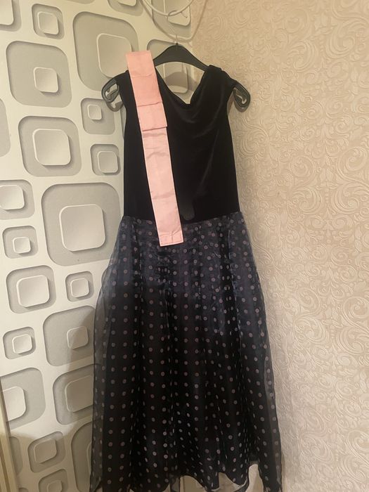 Продаются  платья бу