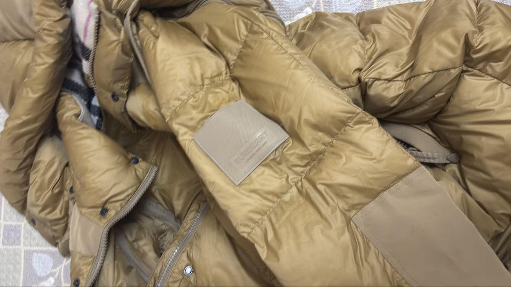Geaca De Iarna Burberry Cu Maneci Detasabile
