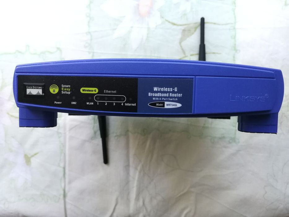 Лот рутери Linksys, Mikrotik HAP AC2