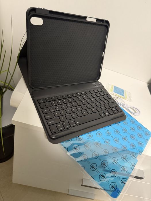 Apple iPad 10th  22 tastatura luminata wireless in 7 culori