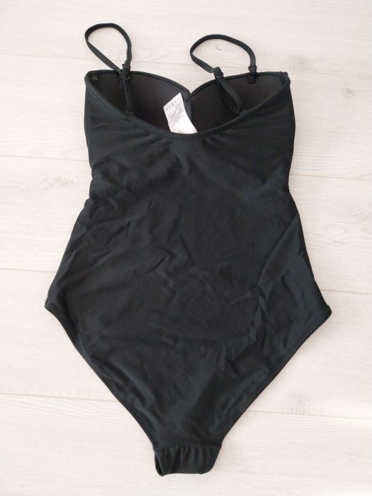 Costum baie intreg, cu bretele detasabile