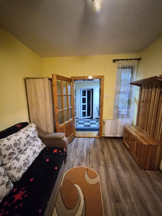 Apartament cu 2 camere in zona centrală
