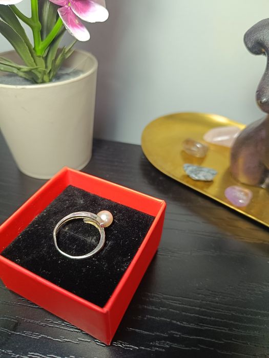 Inel din argint cu pietre zirconiu