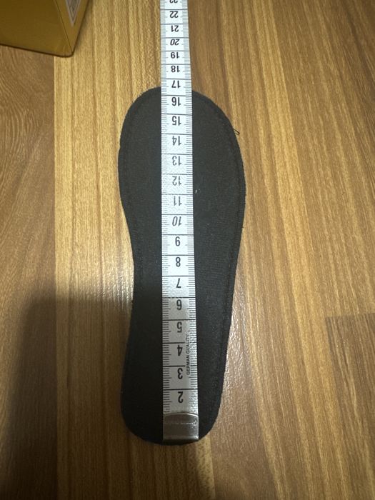 Ботинки на девочку 26 размер