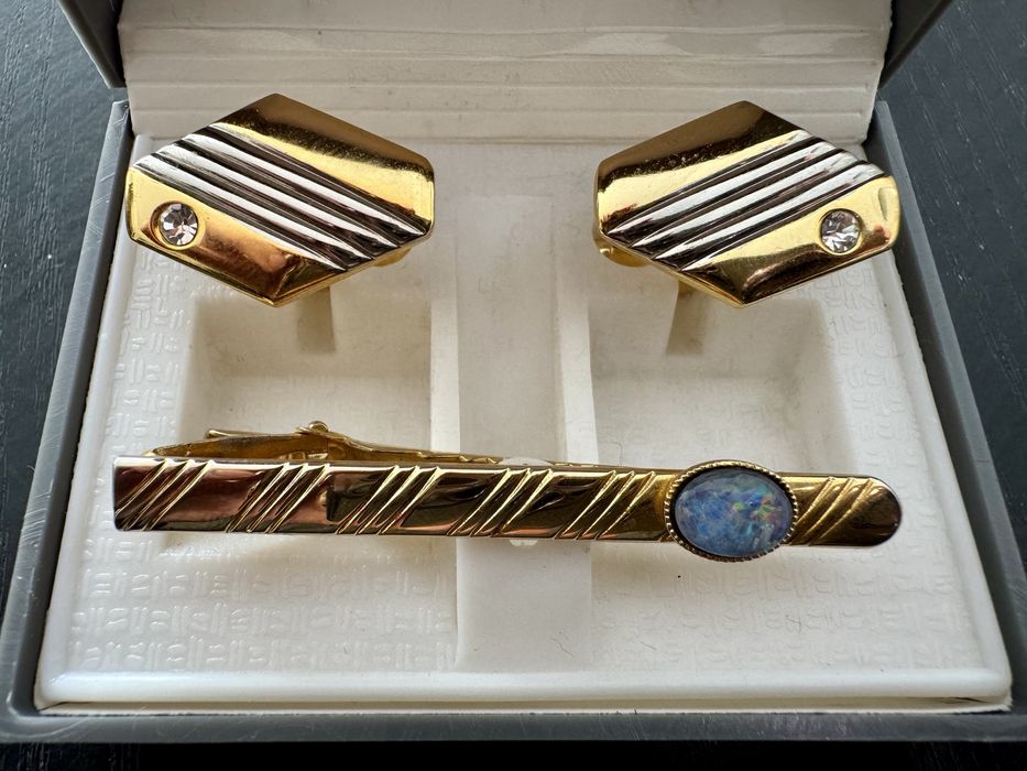 Комплект копчета за ръкавели и игла