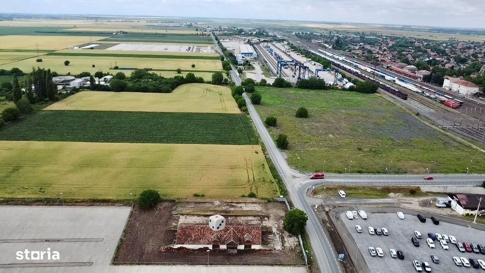 Teren de închiriat 2.950 mp cu Hală de 490 mp lângă pod Curtici
