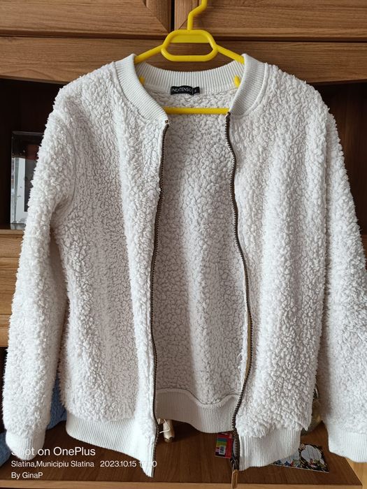 Vând hăinuța cocolino copii.