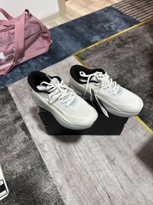 Кроссовки Descente