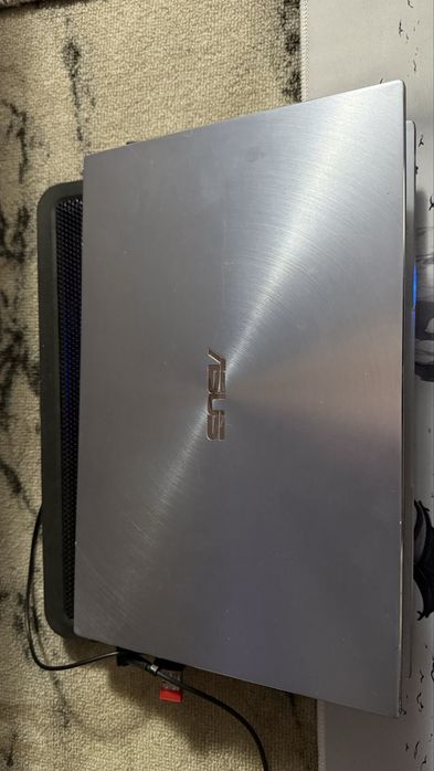 Asus zenbook 8/256Gb